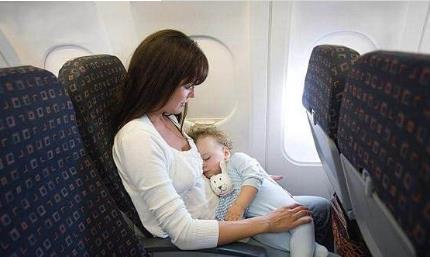 带婴儿怎么买飞机票（婴幼儿乘飞机攻略）