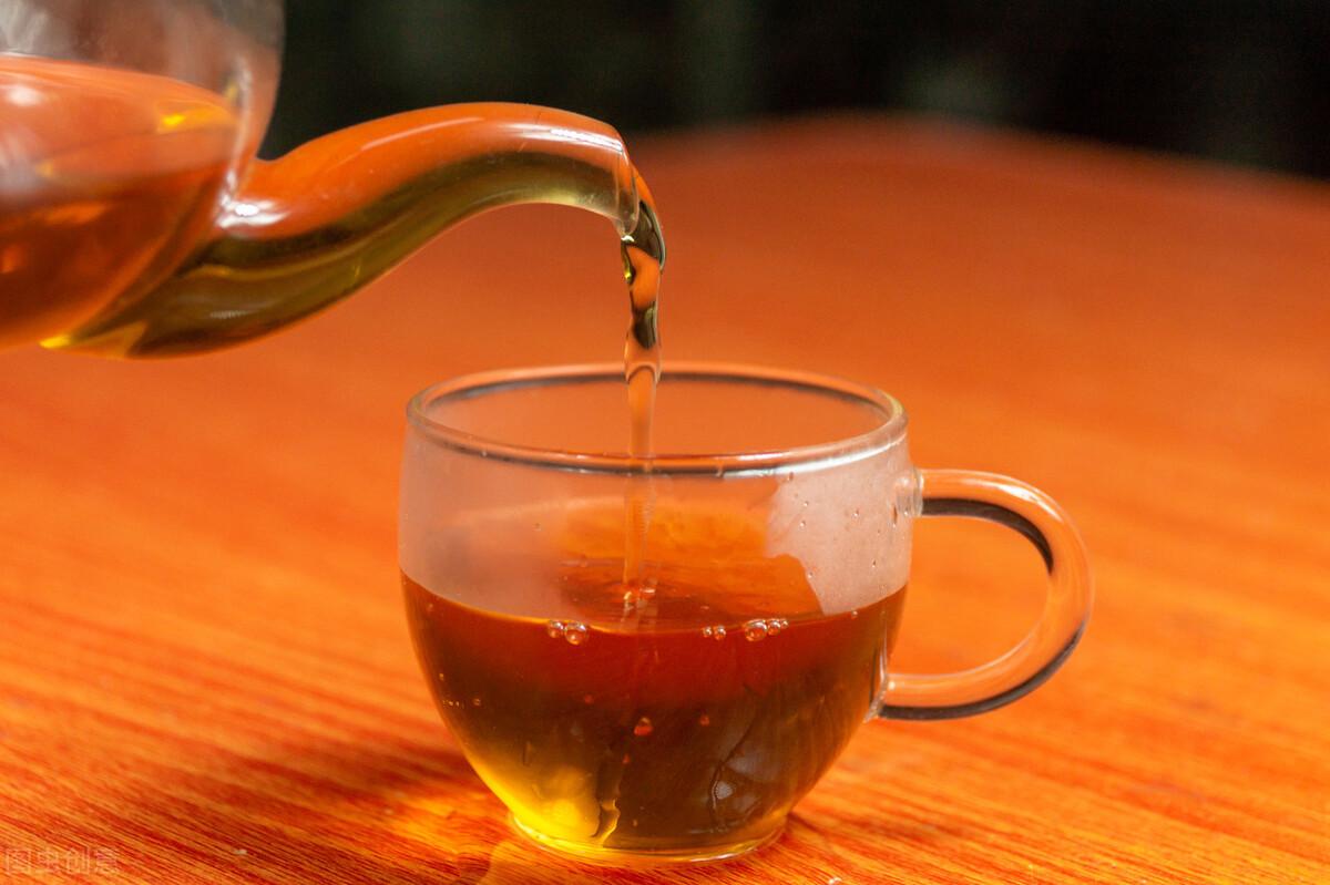 红茶和绿茶的区别（正确认识红茶与绿茶的不同之处）