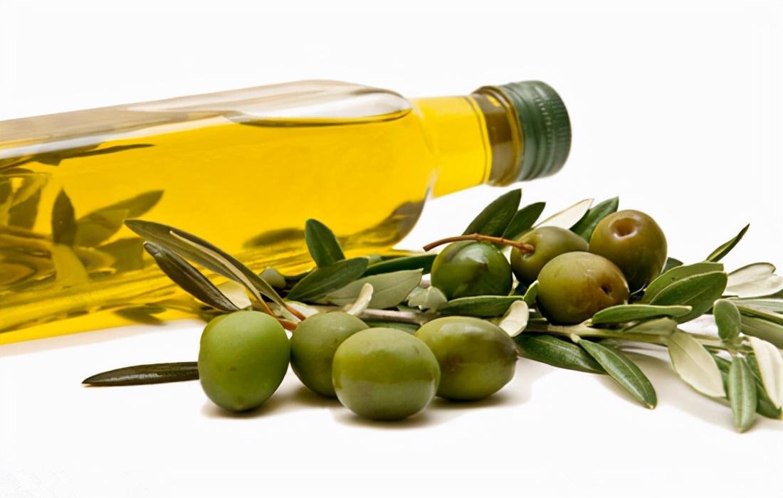 橄榄油怎么护肤用法（初榨橄榄油护肤的正确方法）