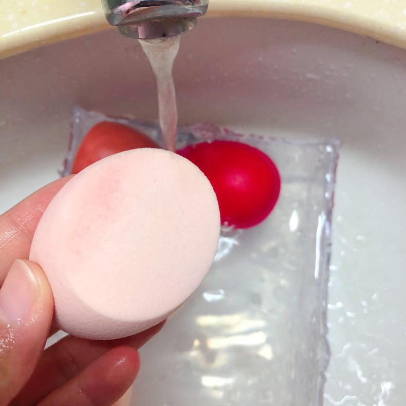 如何清洗粉扑和化妆蛋（美妆蛋的正确清洗方法）
